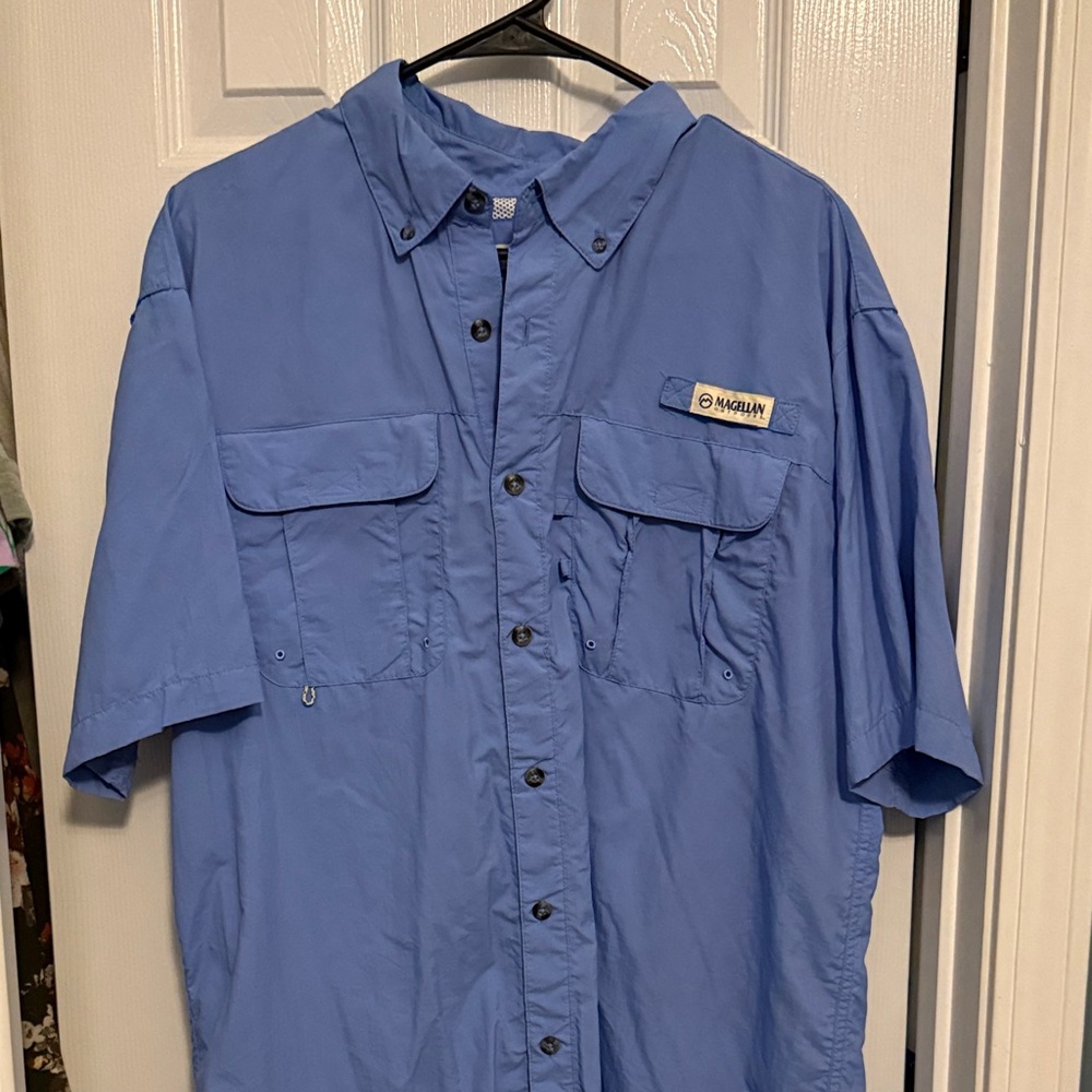 Magellan Outdoors Blue Casual Button Down Shirt